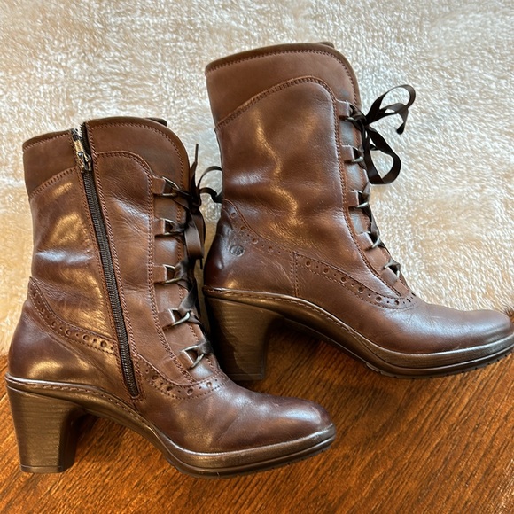Like new. Joseph seibel boots. - Picture 1 of 10